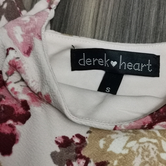 Floral Printed A Line Sleeveless Dress - Picture 5 of 10